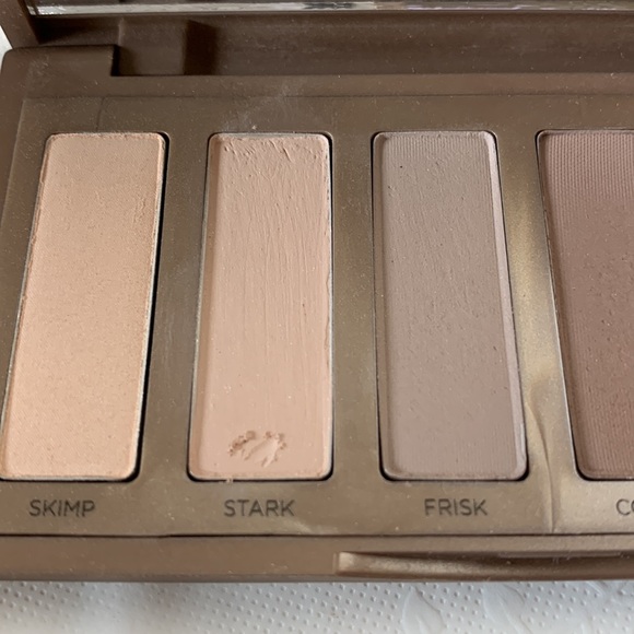Urban Decay Naked Basics 2. NWOB - Picture 5 of 10
